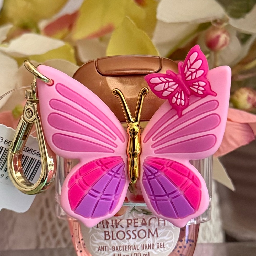 🆕🪷 BATH & BODY WORKS “PINK BUTTERFLY” POCKETBAC HOLDER W/CLIP. NEW WITH TAGS. - Picture 3 of 8